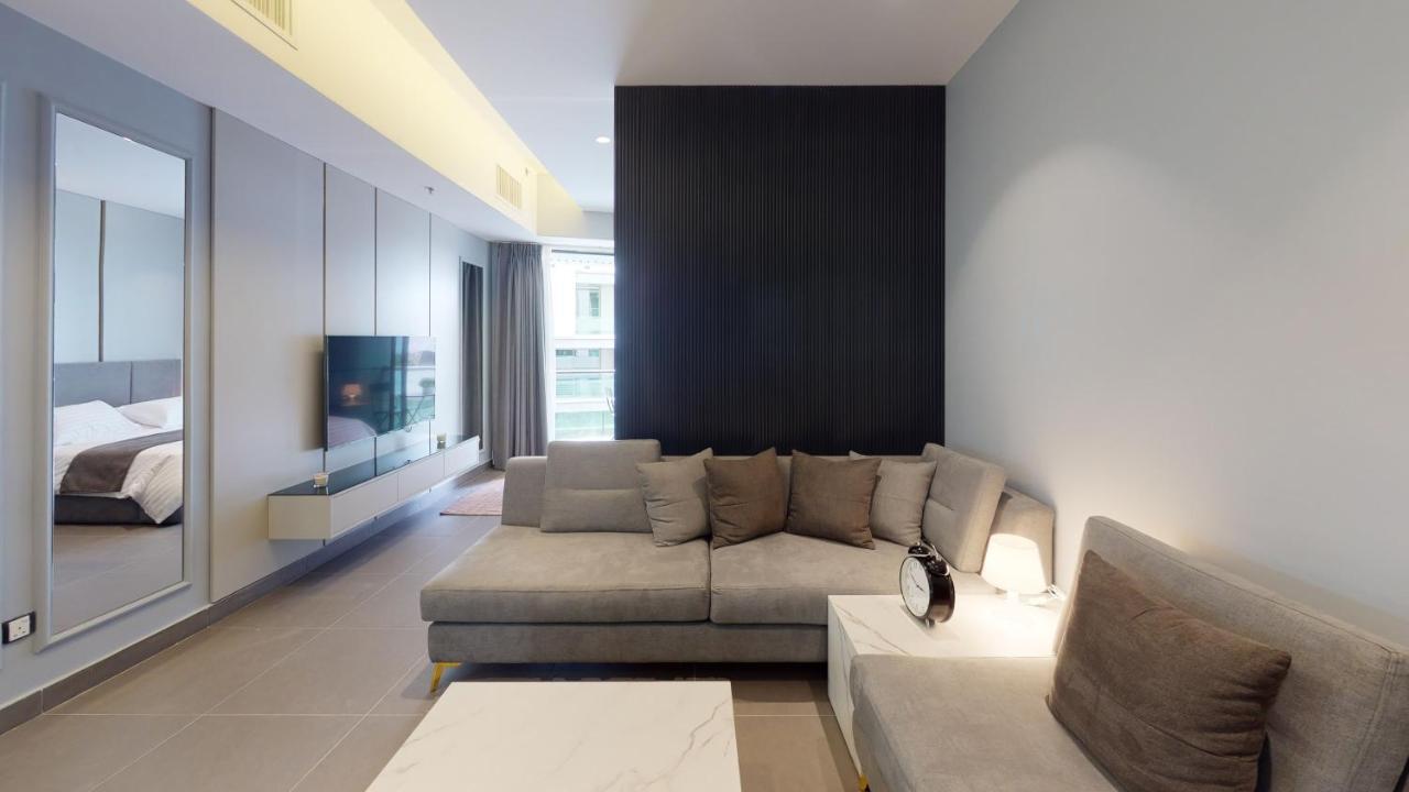 Al Fares Luxury Furnished Apartment-Damac Tower エクステリア 写真