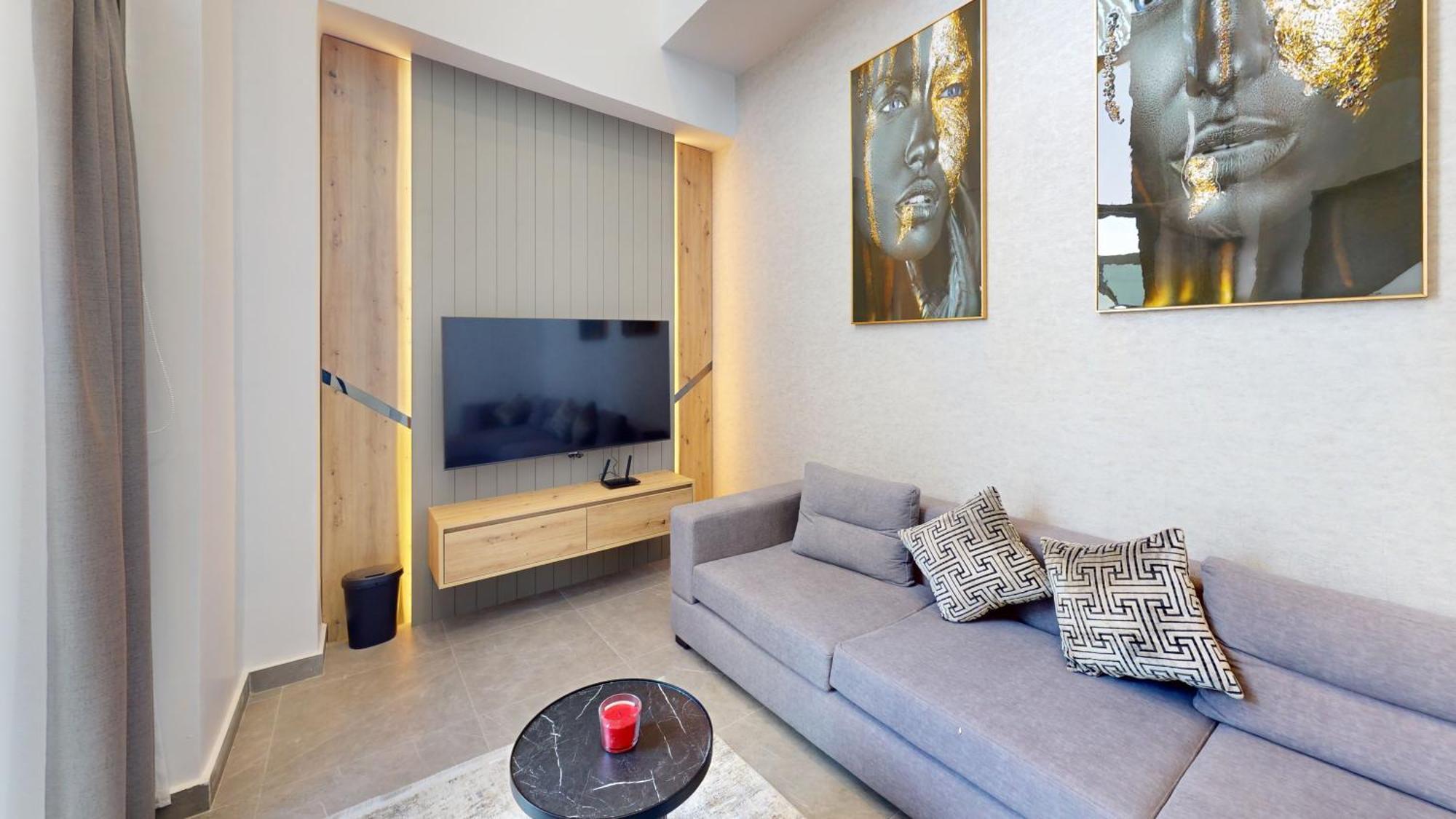Al Fares Luxury Furnished Apartment-Damac Tower エクステリア 写真